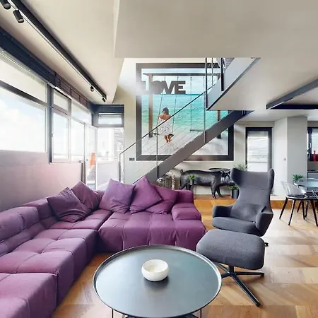 Stylovy Loft S Ohromnou Terasou * 브라티슬라바