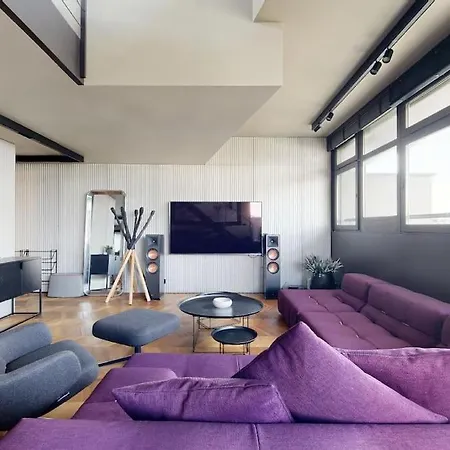 Stylovy Loft S Ohromnou Terasou Daire